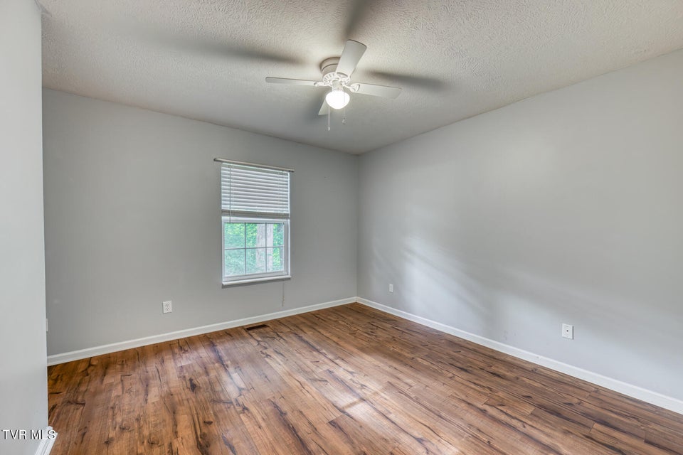 Photo #23: 4320 Comet Lane