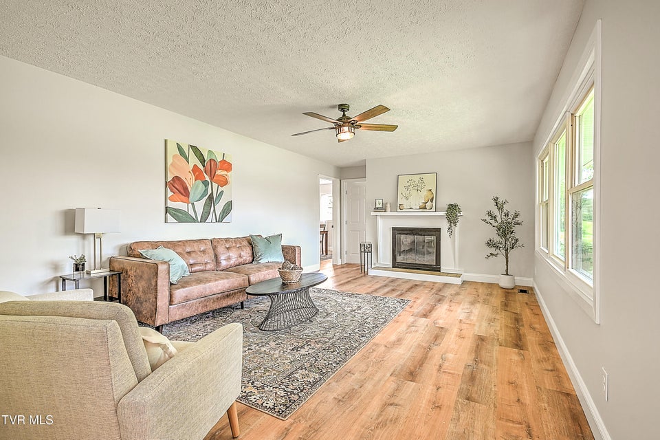 Photo #7: 3521 Fort Henry Drive