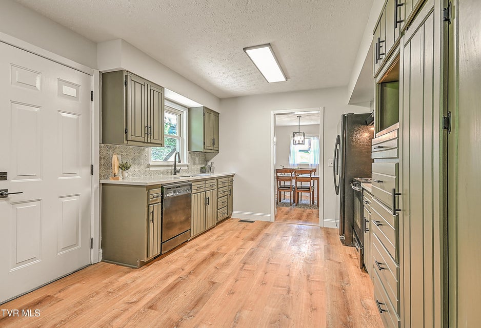 Photo #17: 3521 Fort Henry Drive