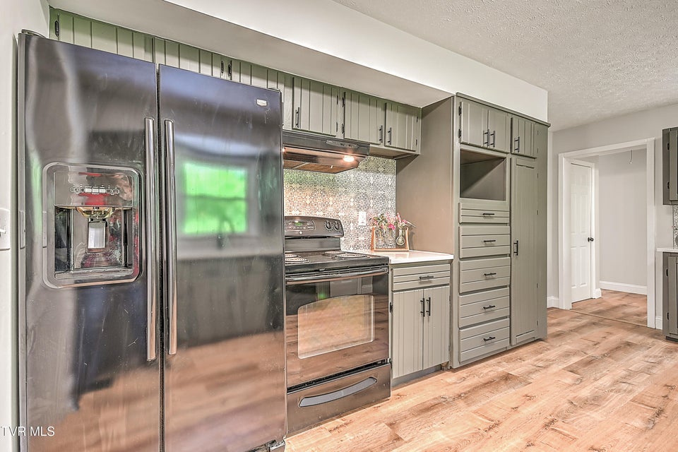 Photo #20: 3521 Fort Henry Drive