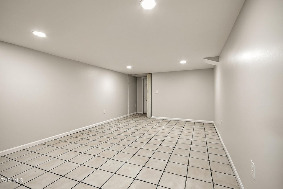 Photo #32: 3521 Fort Henry Drive