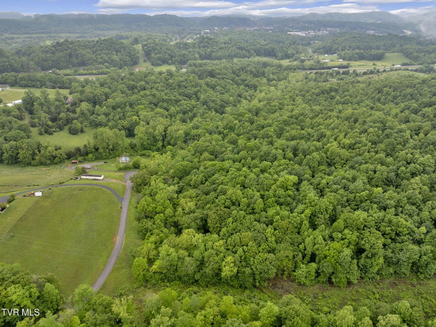 Photo #4: 640 Oakwood Road