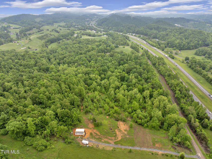 Photo #8: 640 Oakwood Road