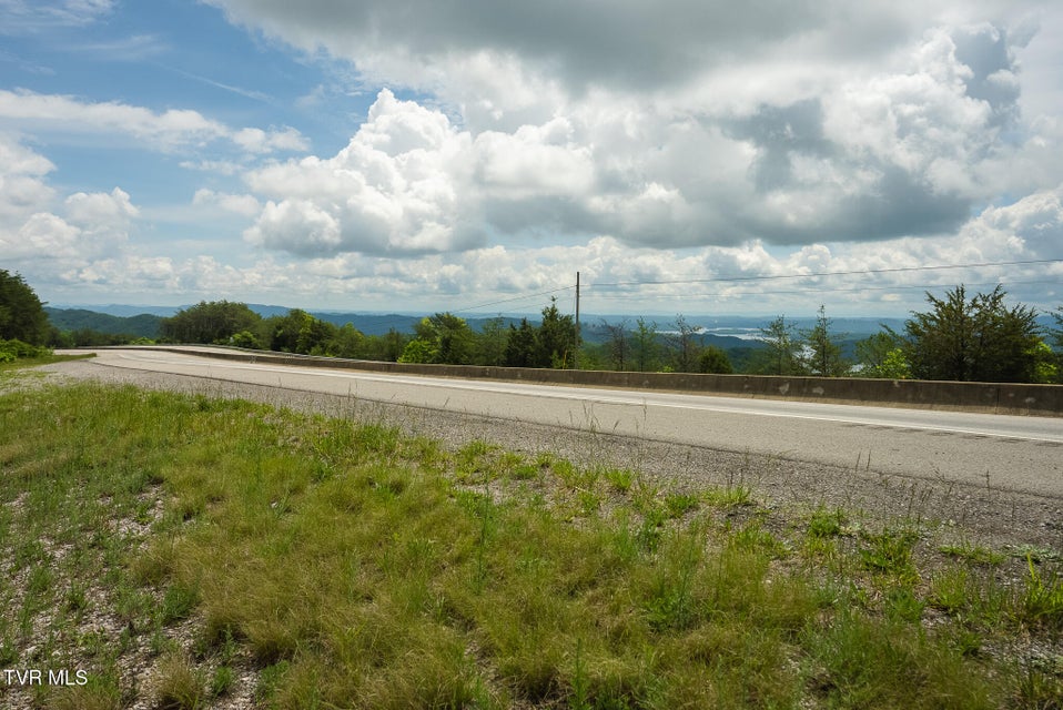 Photo #20: 0 25e Highway