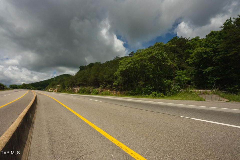 Photo #24: 0 25e Highway