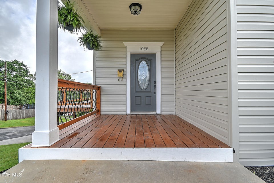 Photo #6: 1025 Fairmount Avenue