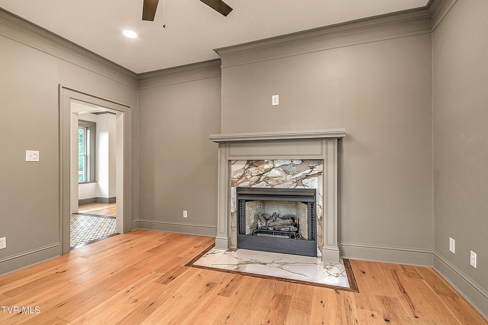 Photo #18: 1025 Fairmount Avenue