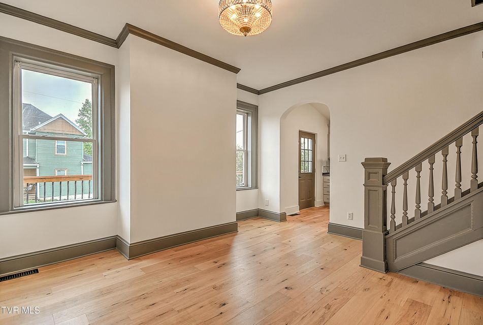 Photo #10: 1025 Fairmount Avenue