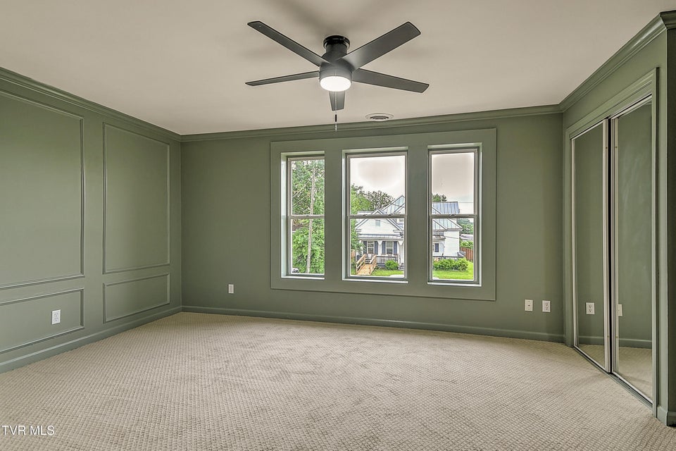 Photo #30: 1025 Fairmount Avenue