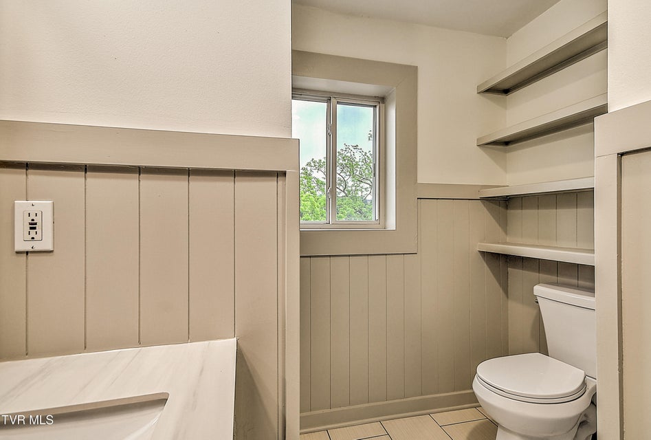 Photo #37: 1025 Fairmount Avenue