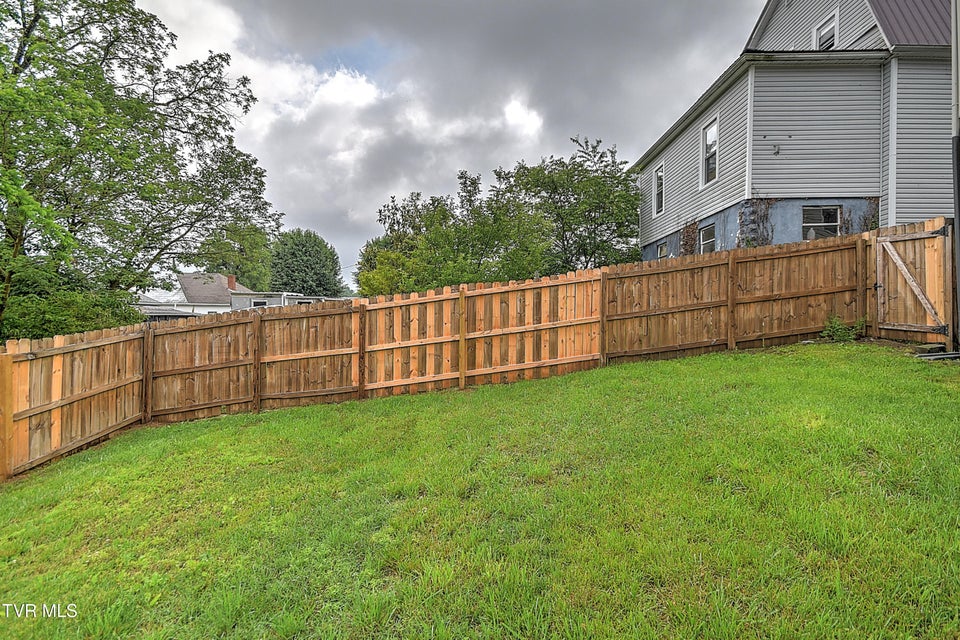 Photo #51: 1025 Fairmount Avenue