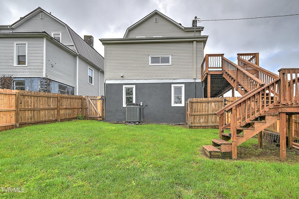 Photo #53: 1025 Fairmount Avenue