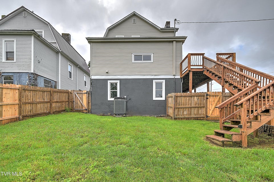 Photo #54: 1025 Fairmount Avenue