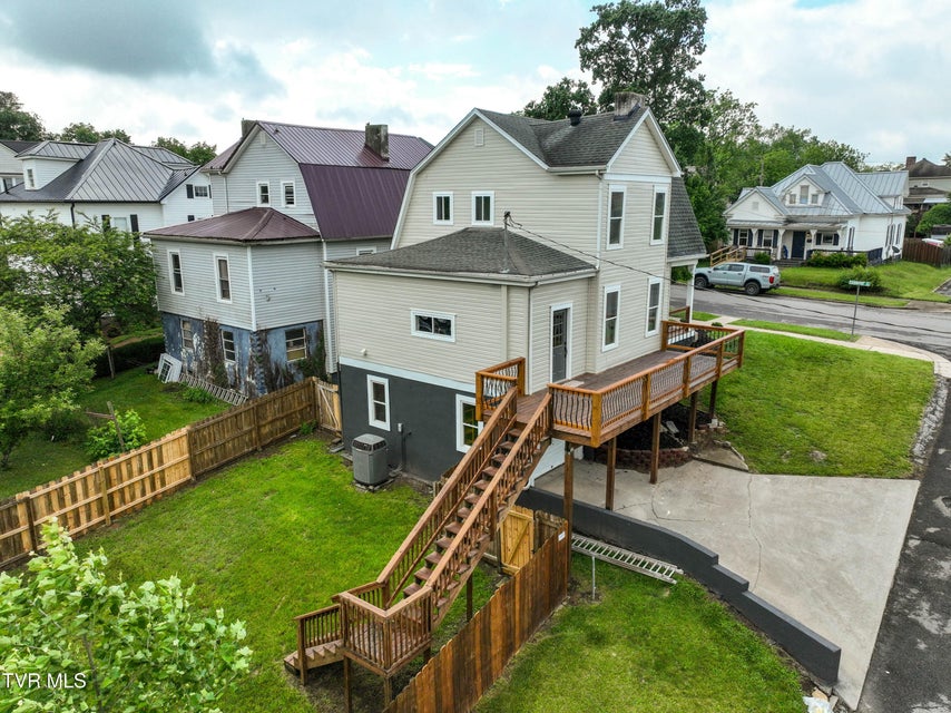 Photo #60: 1025 Fairmount Avenue