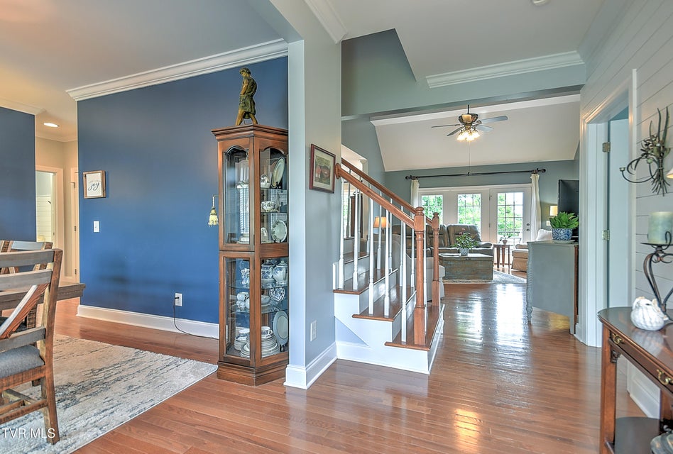 Photo #13: 410 Grovemont Place