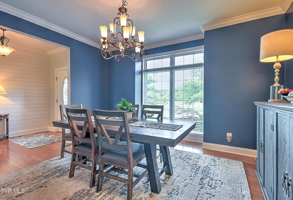 Photo #15: 410 Grovemont Place