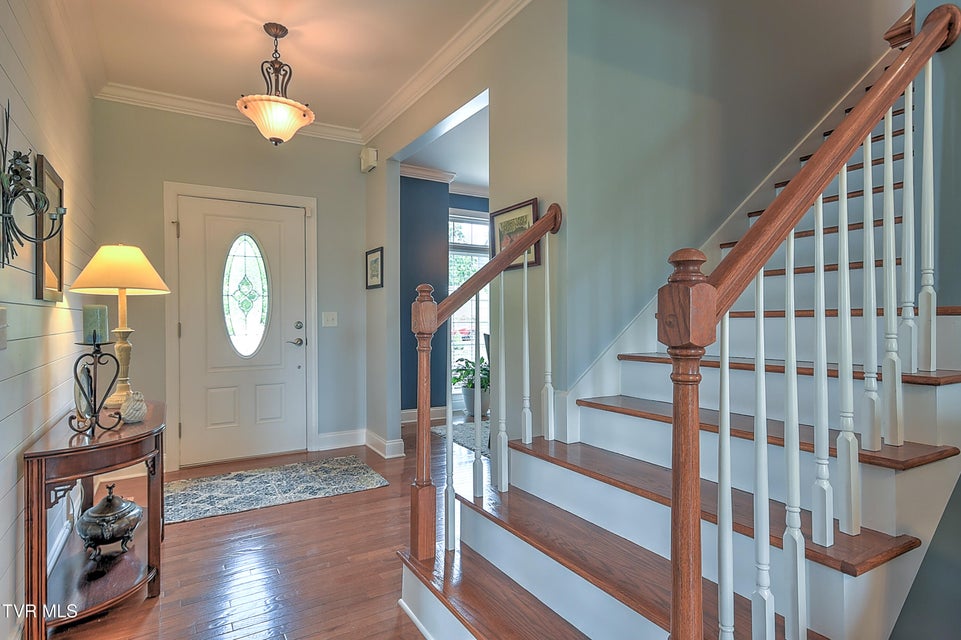 Photo #16: 410 Grovemont Place