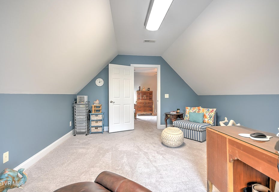 Photo #36: 410 Grovemont Place