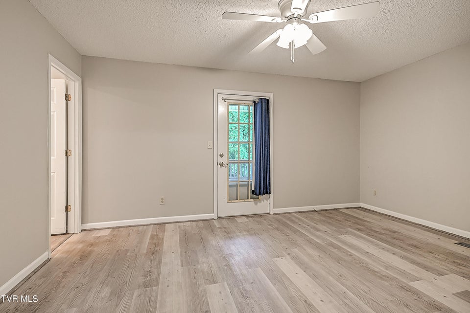 Photo #24: 857 Cobblestone Place