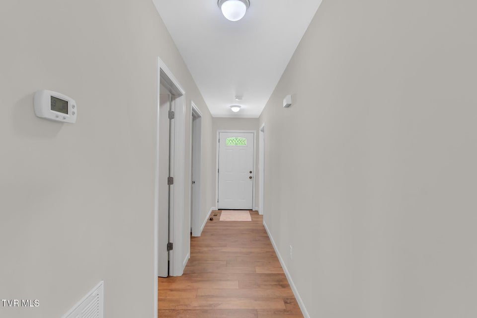 Photo #11: 515 Aesque St Extension