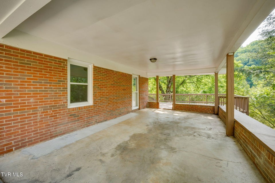 Photo #3: 112 Borderview Avenue