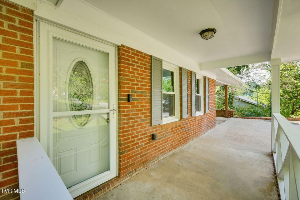 Photo #4: 112 Borderview Avenue