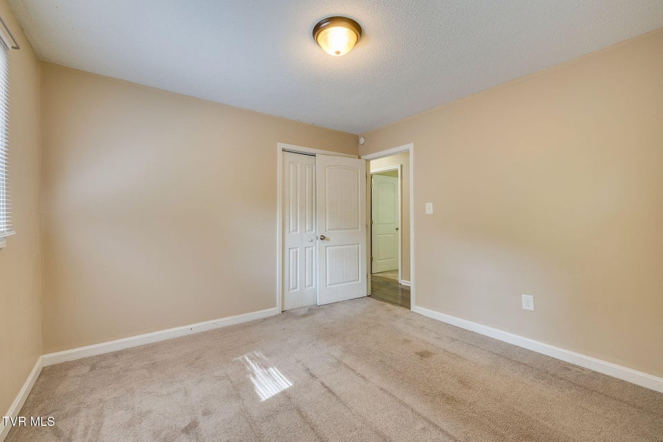 Photo #15: 112 Borderview Avenue