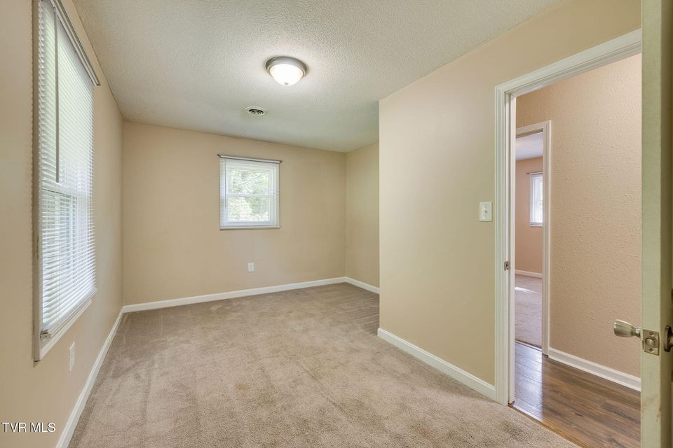 Photo #18: 112 Borderview Avenue