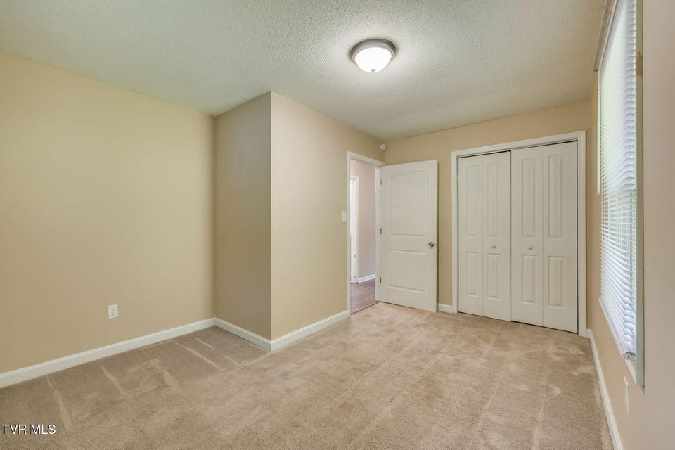 Photo #19: 112 Borderview Avenue