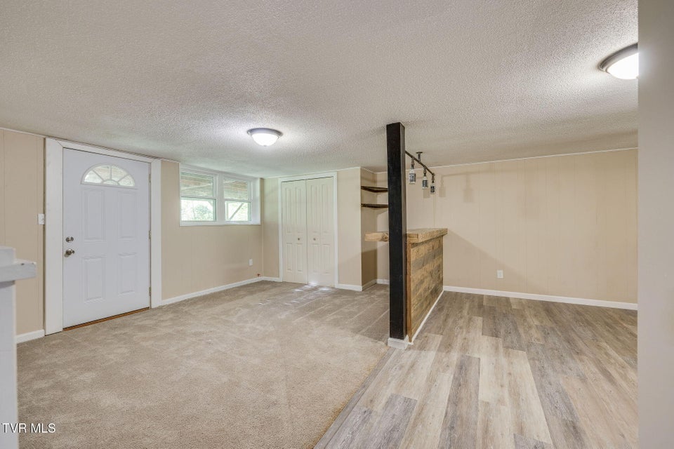 Photo #20: 112 Borderview Avenue