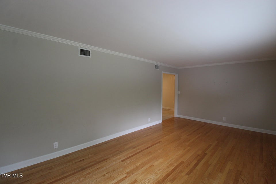 Photo #8: 336 Lane Street