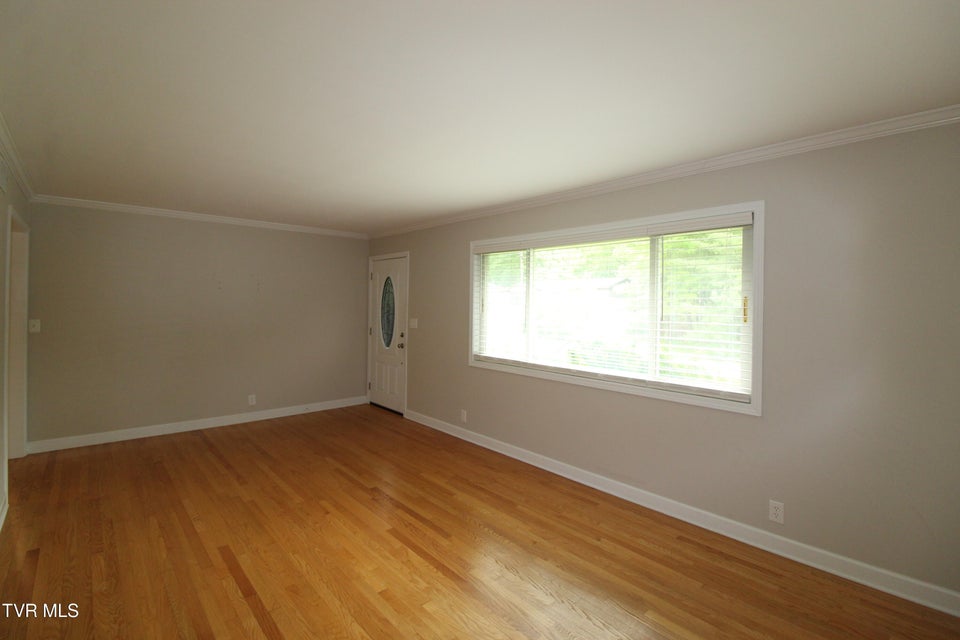 Photo #9: 336 Lane Street