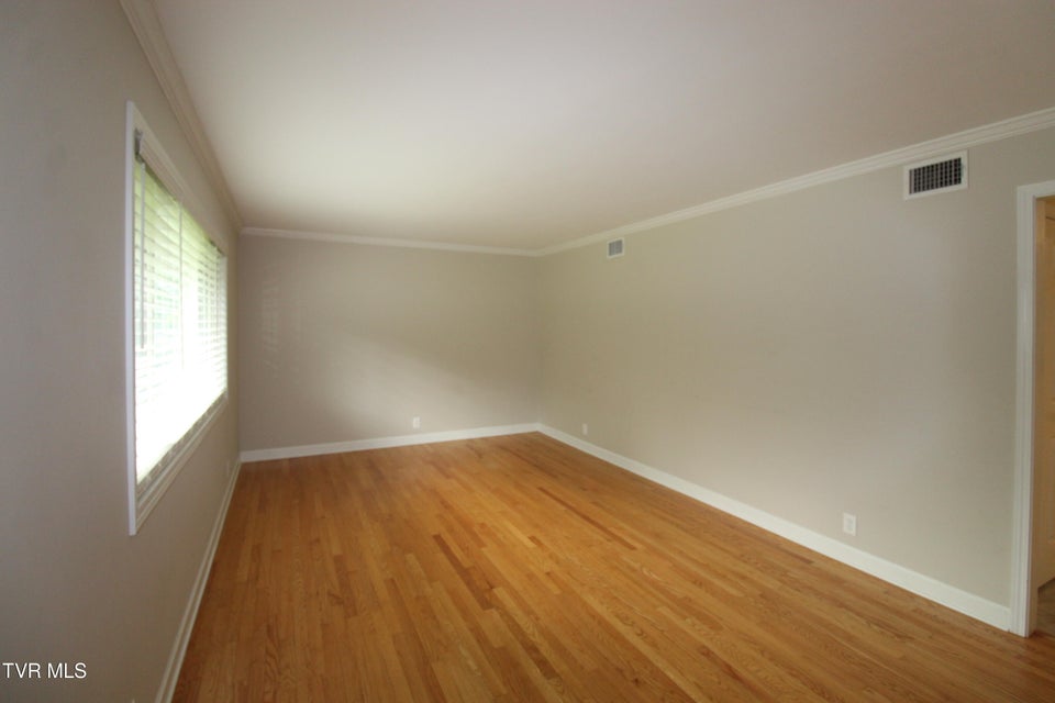 Photo #11: 336 Lane Street