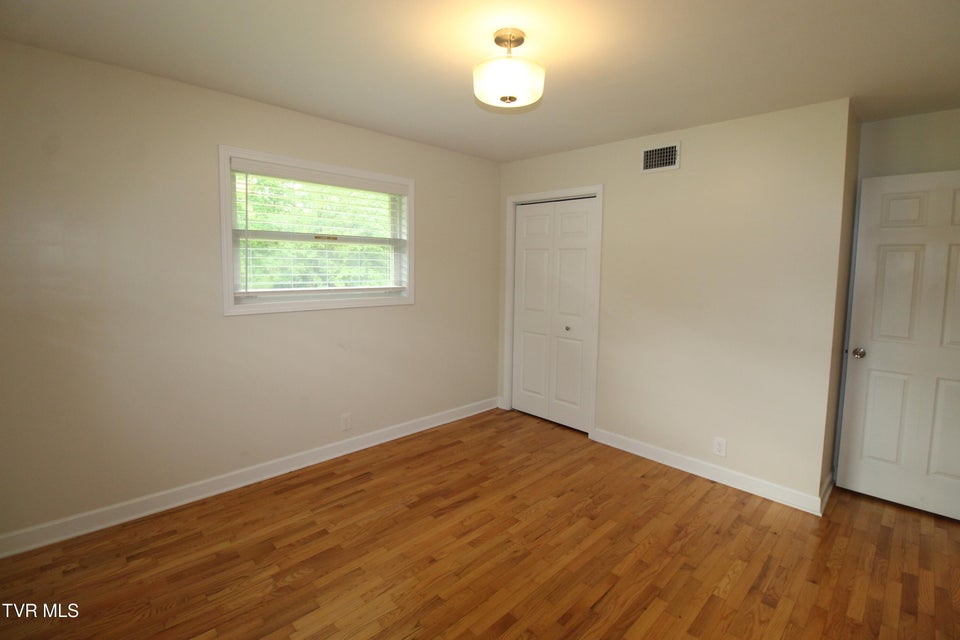 Photo #22: 336 Lane Street