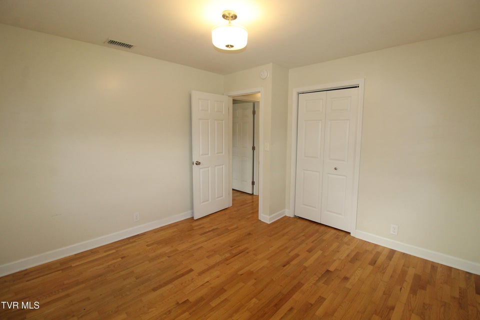 Photo #24: 336 Lane Street