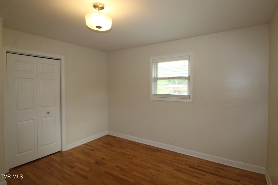 Photo #25: 336 Lane Street