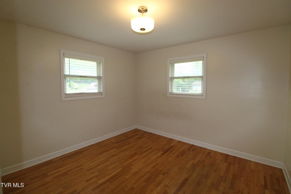Photo #26: 336 Lane Street