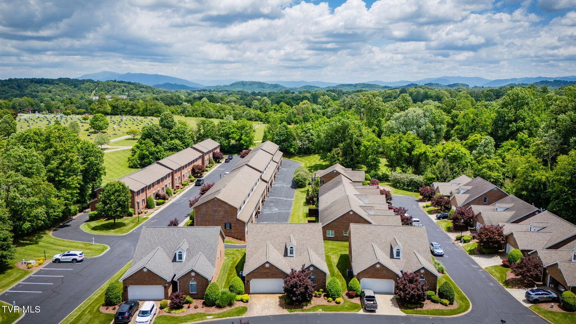Photo #29: 20 Oak Leaf Court