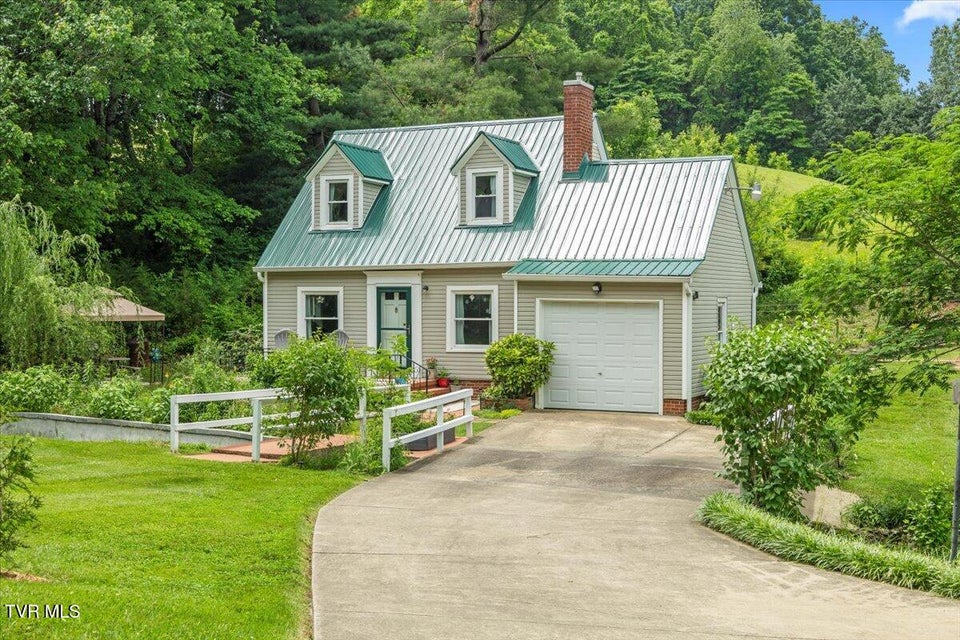 Photo #4: 71 Thistle Cove