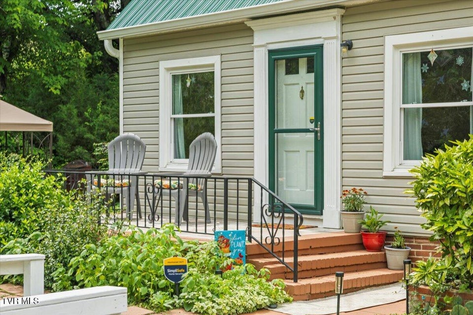 Photo #9: 71 Thistle Cove