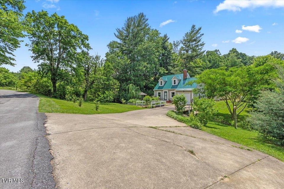 Photo #7: 71 Thistle Cove