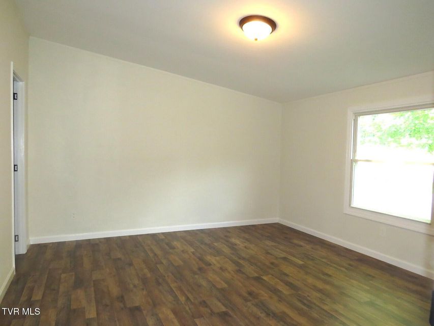 Photo #26: 8929 Gateway Drive