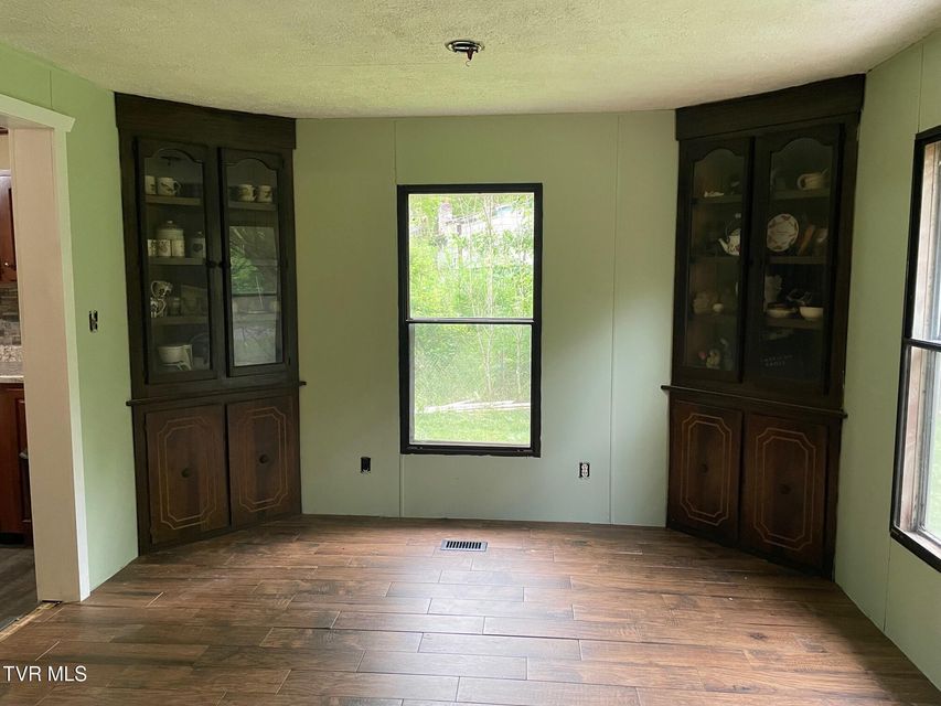 Photo #14: 763 Sloantown Road