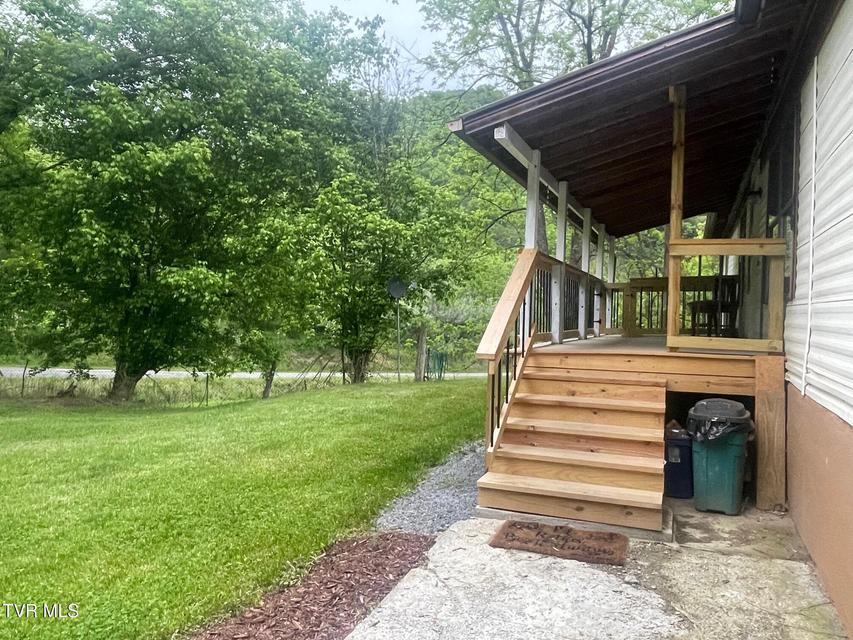 Photo #25: 763 Sloantown Road