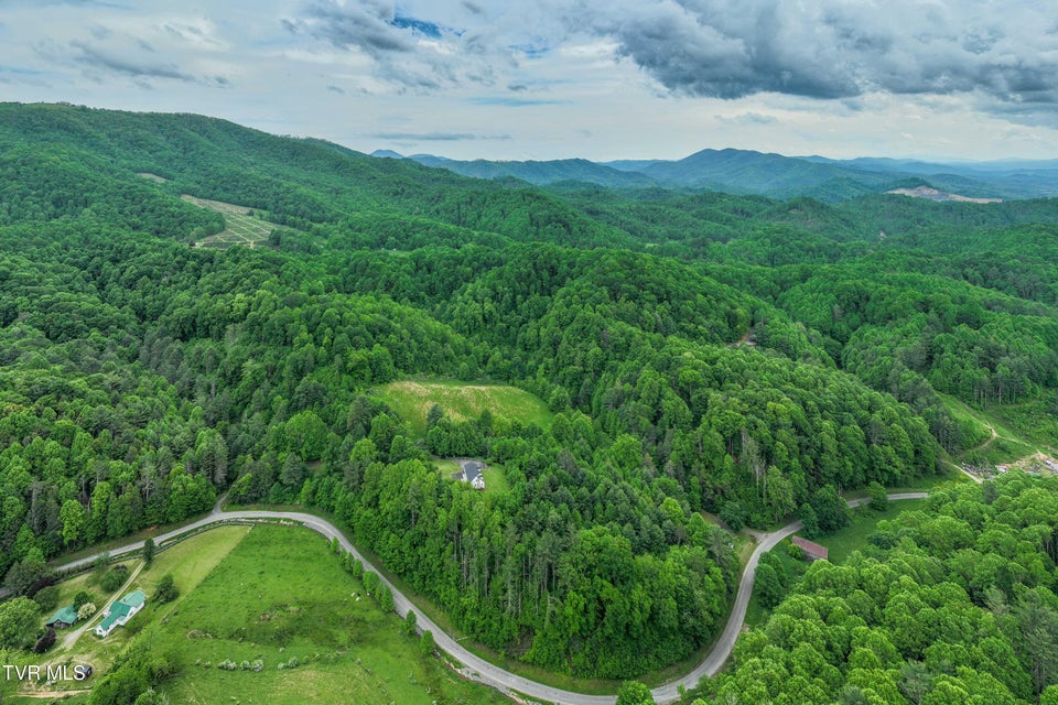 Photo #34: 1546 Stage Road