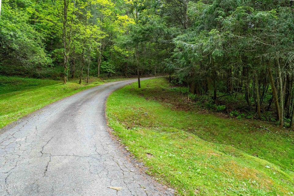 Photo #46: 1546 Stage Road