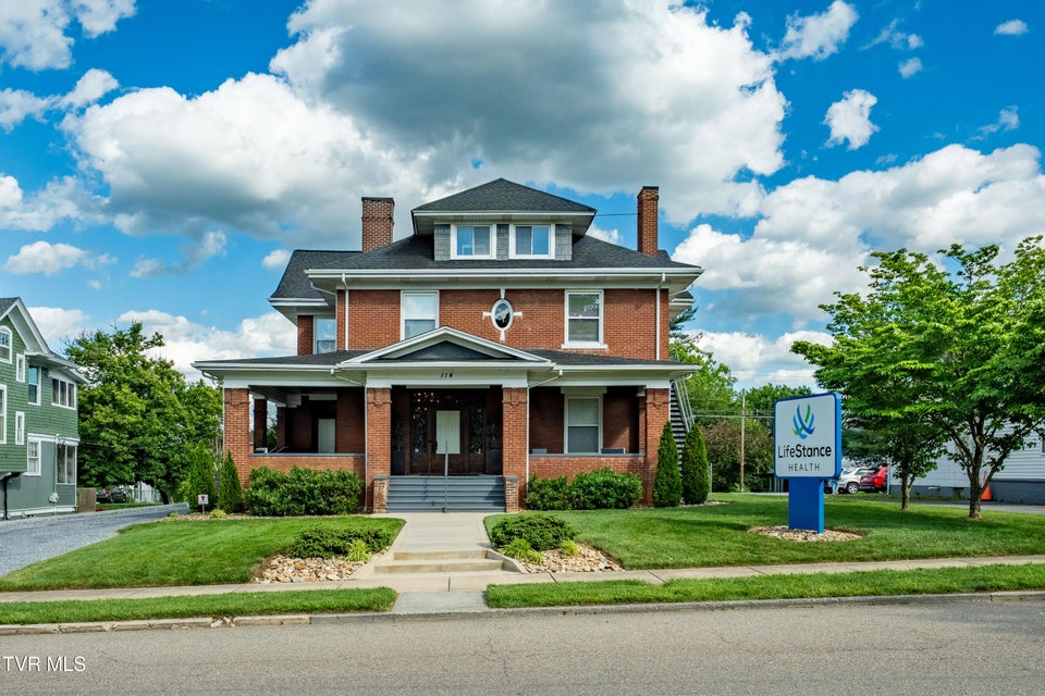 Photo #6: 114 Unaka Avenue