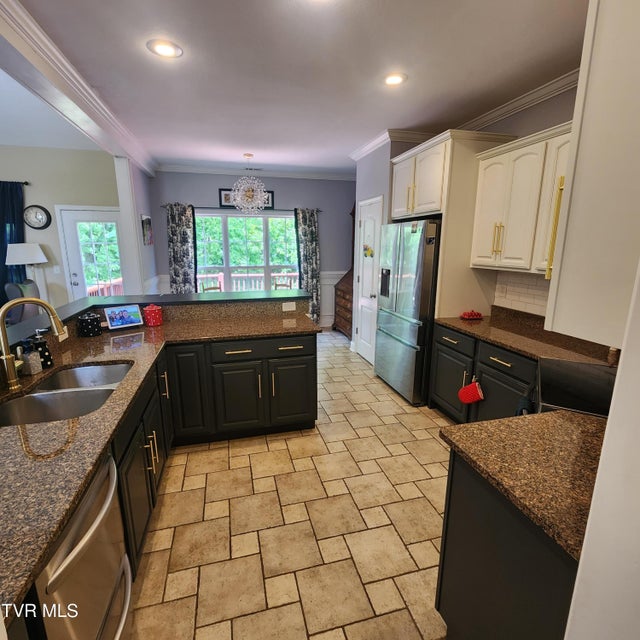 Photo #8: 194 Sunset Meadows Court