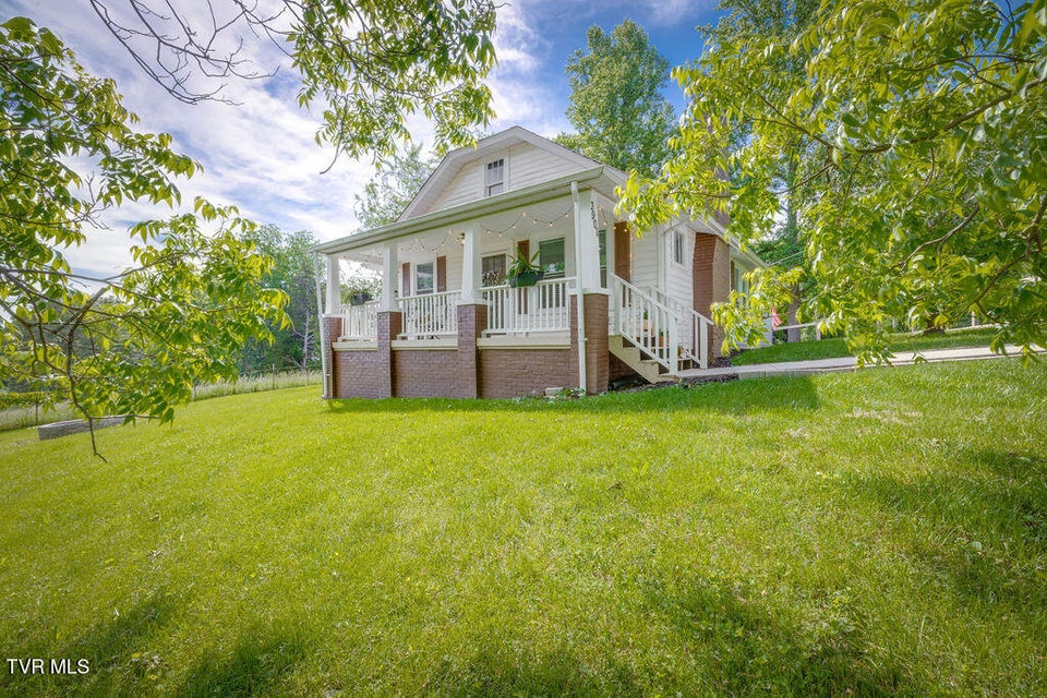 Photo #2: 3901 Rocky Hill Lane