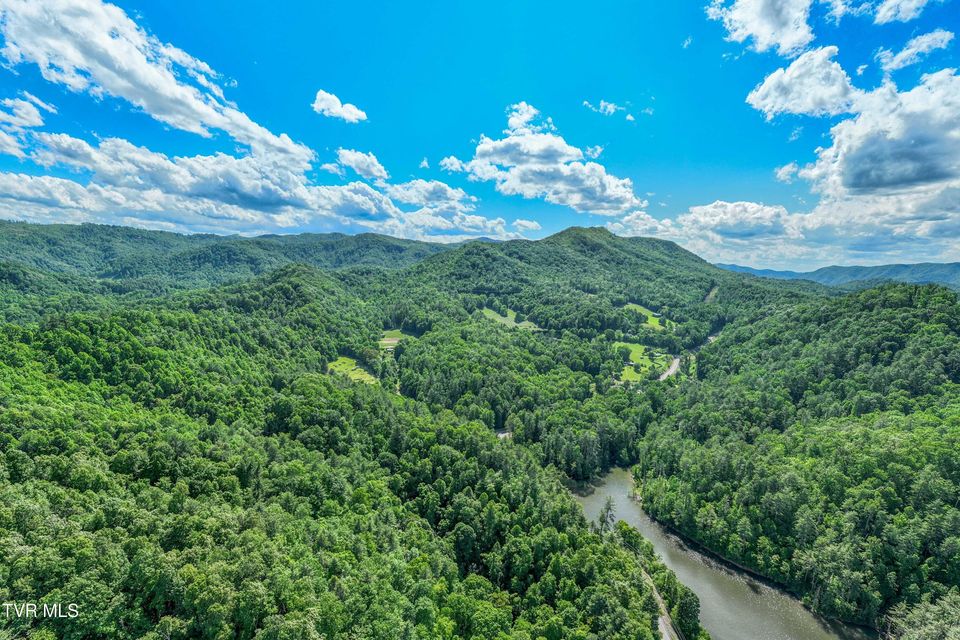 Photo #74: 109 Hatley Hollow Road